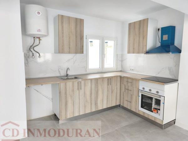 Sale of flat in Piso en Calle Espronceda, Carolinas Bajas, Alicante / Alacant, Alicante
photo 1