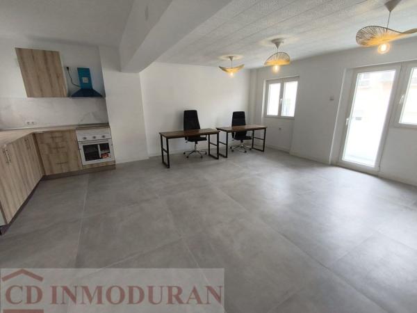 Sale of flat in Piso en Calle Espronceda, Carolinas Bajas, Alicante / Alacant, Alicante
thumbnail 2