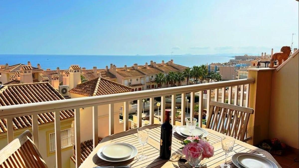 Продажа квартиры на Piso en Avenida de las Adelfas, Aguamarina, Orihuela, Ориуэла
photo 4