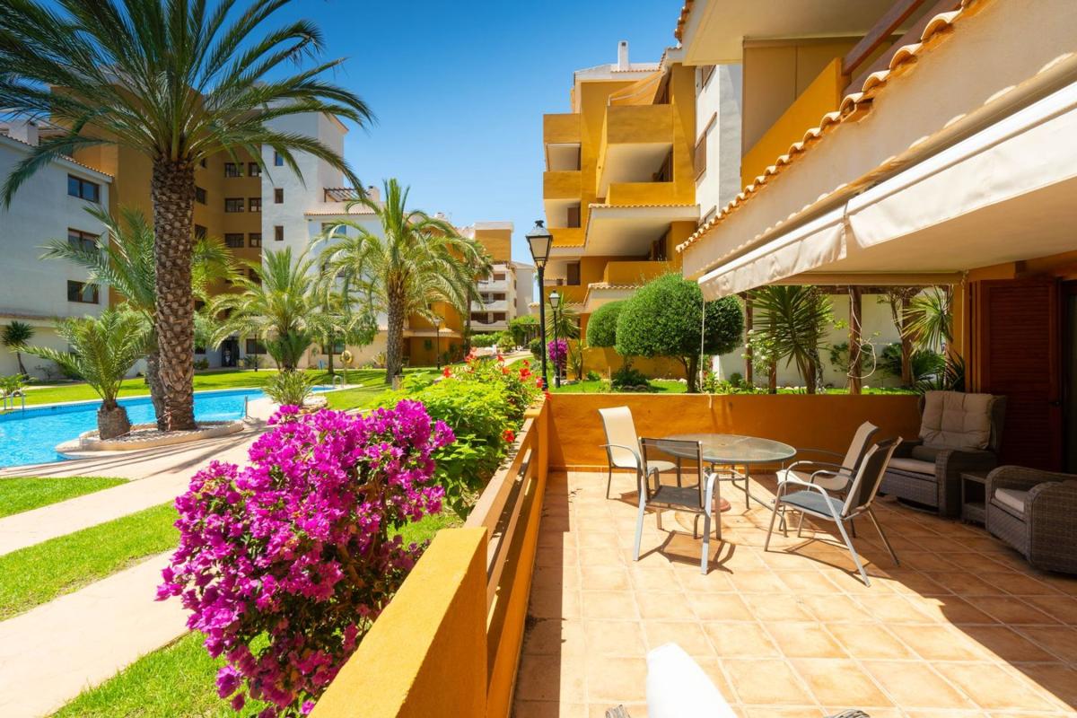 Sale of apartment in Piso en Calle Marejadilla, 3 c, Punta Prima, Torrevieja, Torrevieja
photo 1