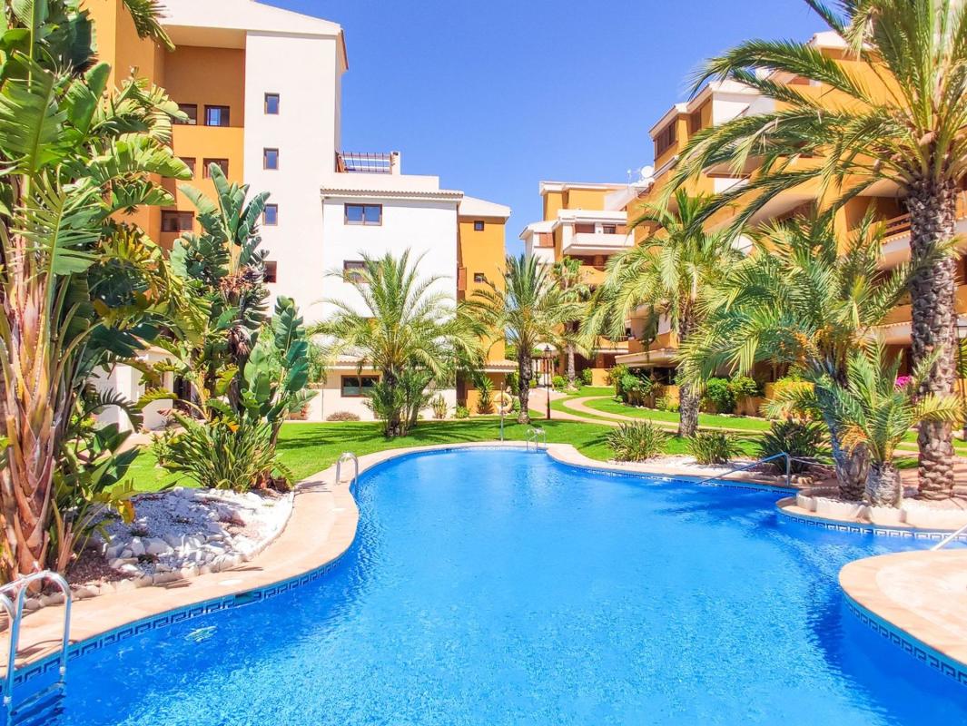 Sale of apartment in Piso en Calle Marejadilla, 3 c, Punta Prima, Torrevieja, Torrevieja
photo 3