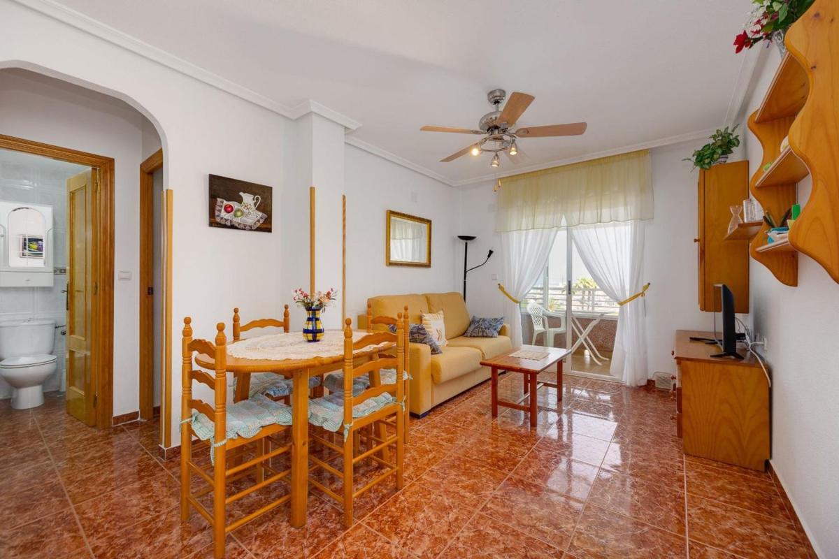 Venta de piso en Piso en Calle Copenhague, 12, Nueva Torrevieja, Torrevieja, Torrevieja
photo 3