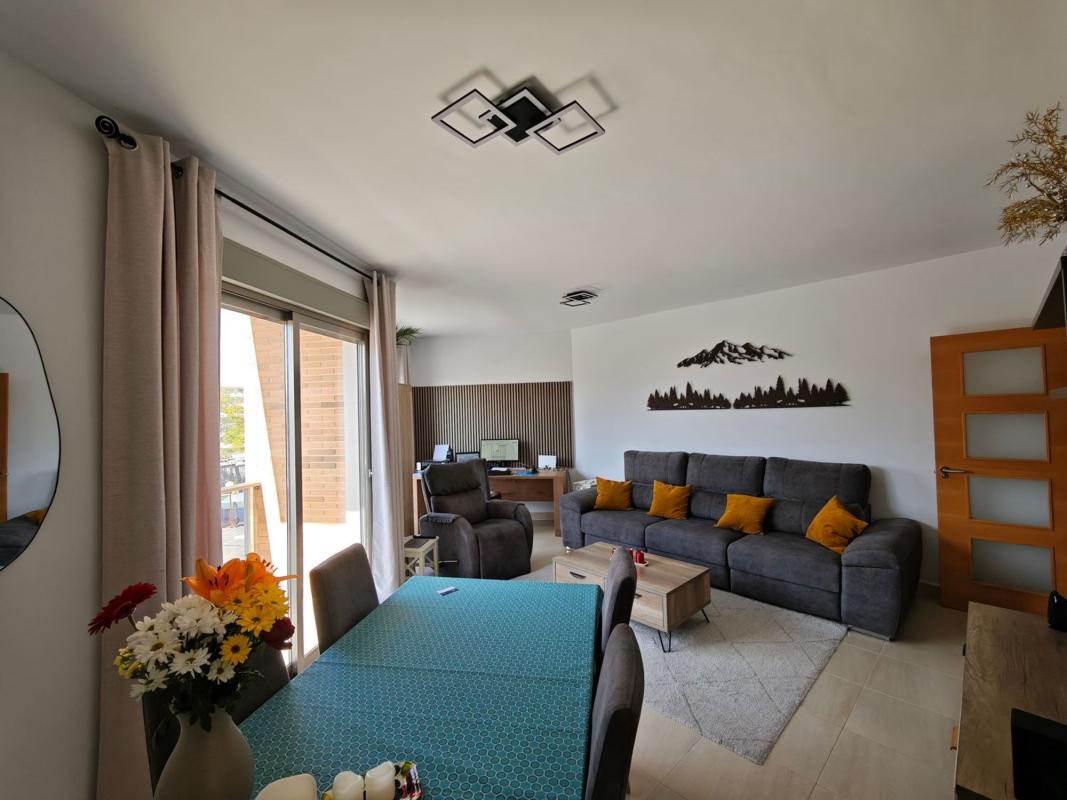 Venta de piso en Piso en Calle Carmelo Pérez, 3, Centro, San Miguel de Salinas, San Miguel de Salinas
 photo 3
