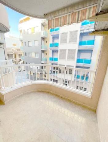 Venta de piso en Piso en Calle Beniel, El Acequión, Torrevieja, Torrevieja
 photo 4