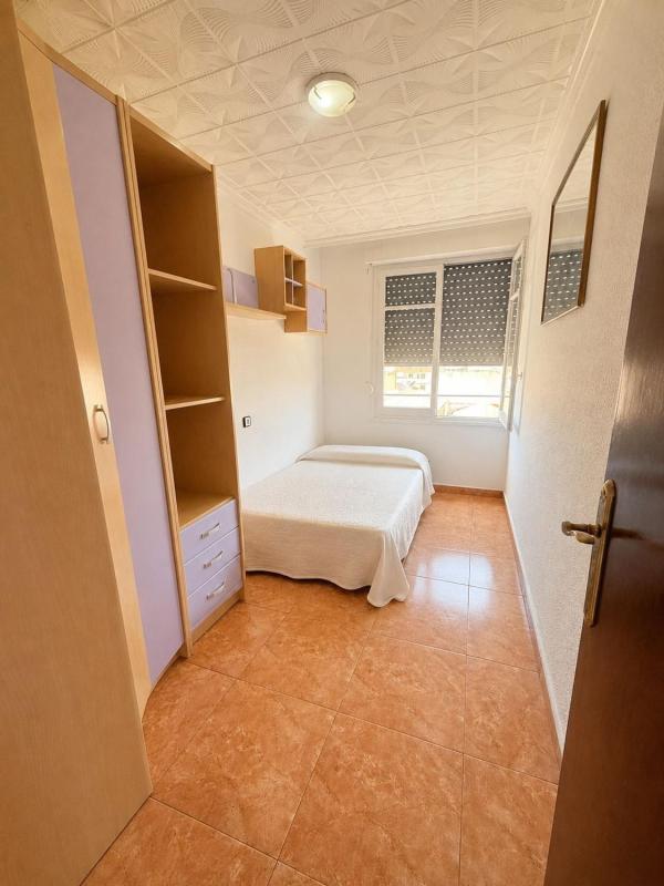 Venta de piso en Piso en Plaza de Toros - Avenida Chapí - Trinquete, Elda, Elda
photo 3