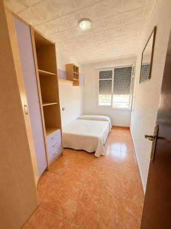 Venta de piso en Piso en Plaza de Toros - Avenida Chapí - Trinquete, Elda, Elda
 photo 3