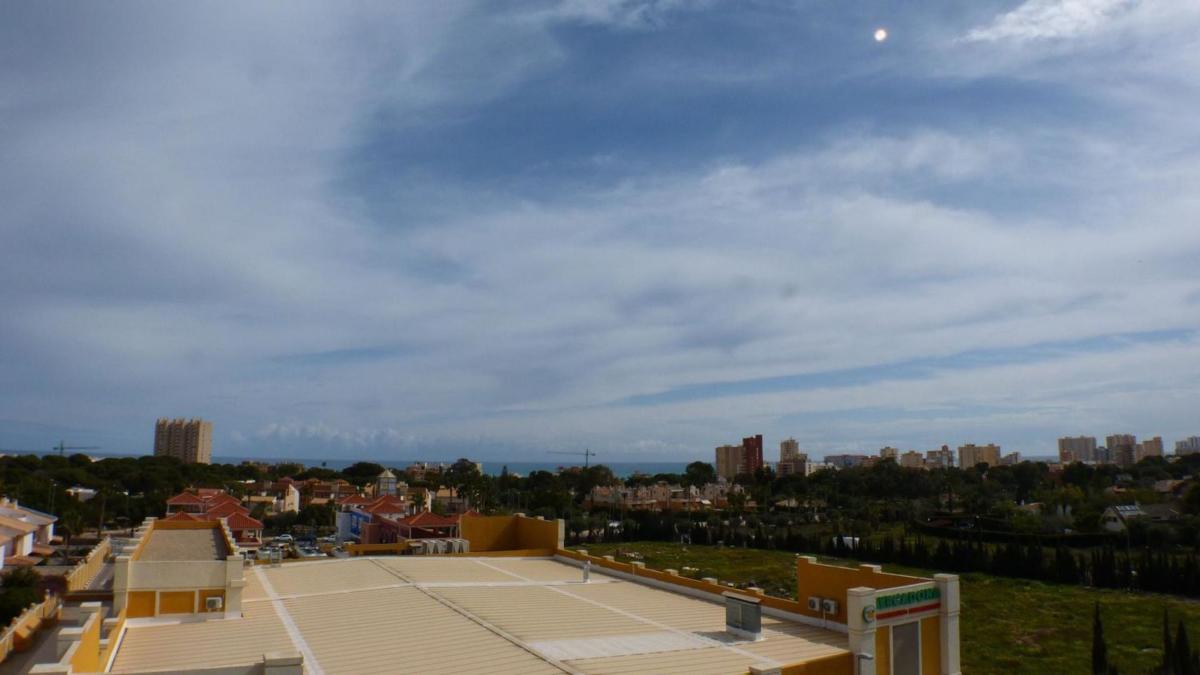 Продажа пентхауса на  Ático en Campello Pueblo, El Campello, Эль Кампельо photo 4