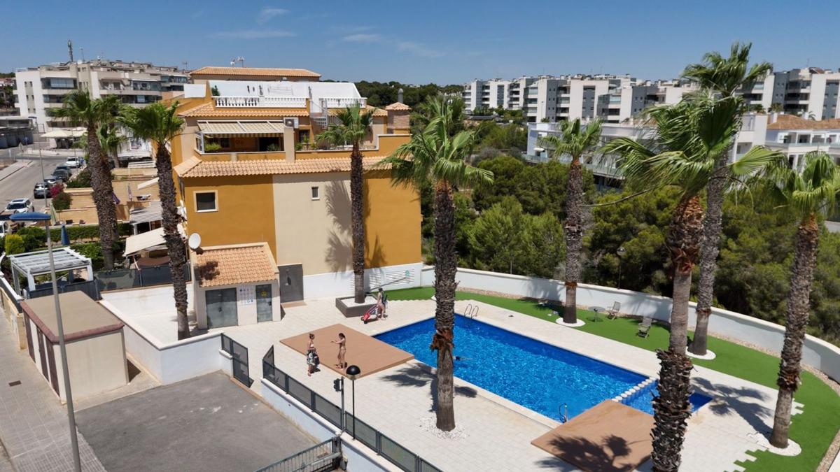 Продажа пентхауса на Ático en Calle Pimienta, 2, Villamartín, Orihuela, Ориуэла photo 1