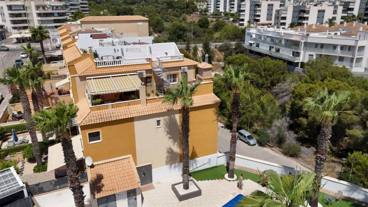 Продажа пентхауса на Ático en Calle Pimienta, 2, Villamartín, Orihuela, Ориуэла photo 2