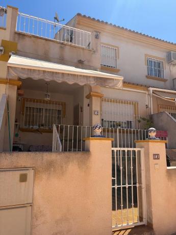 Chalet adosado en Calle Lagunas de Ruidera, 14, Zona Lago - Los Almendros, Orihuela photo 4