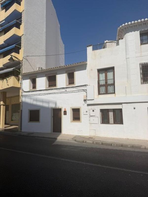 Propiedades en venta y alquiler en España photo 2
