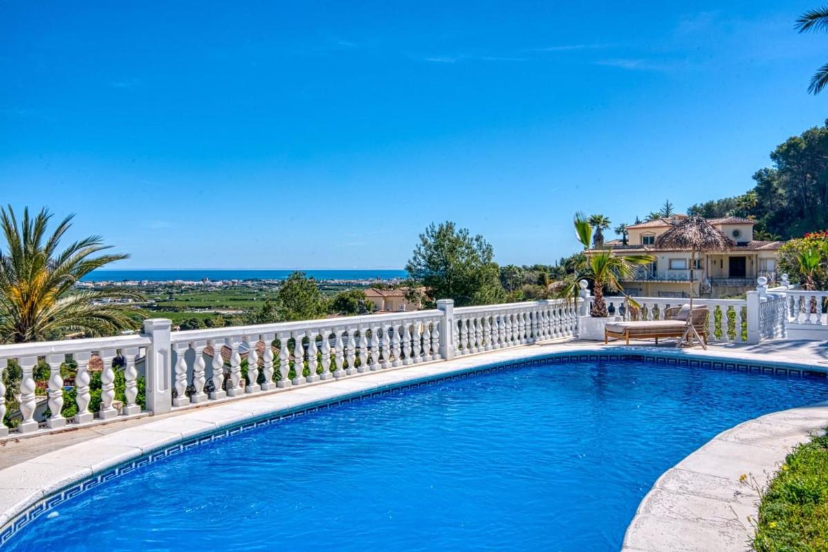 Properties for sale and rent in Spain photo 2