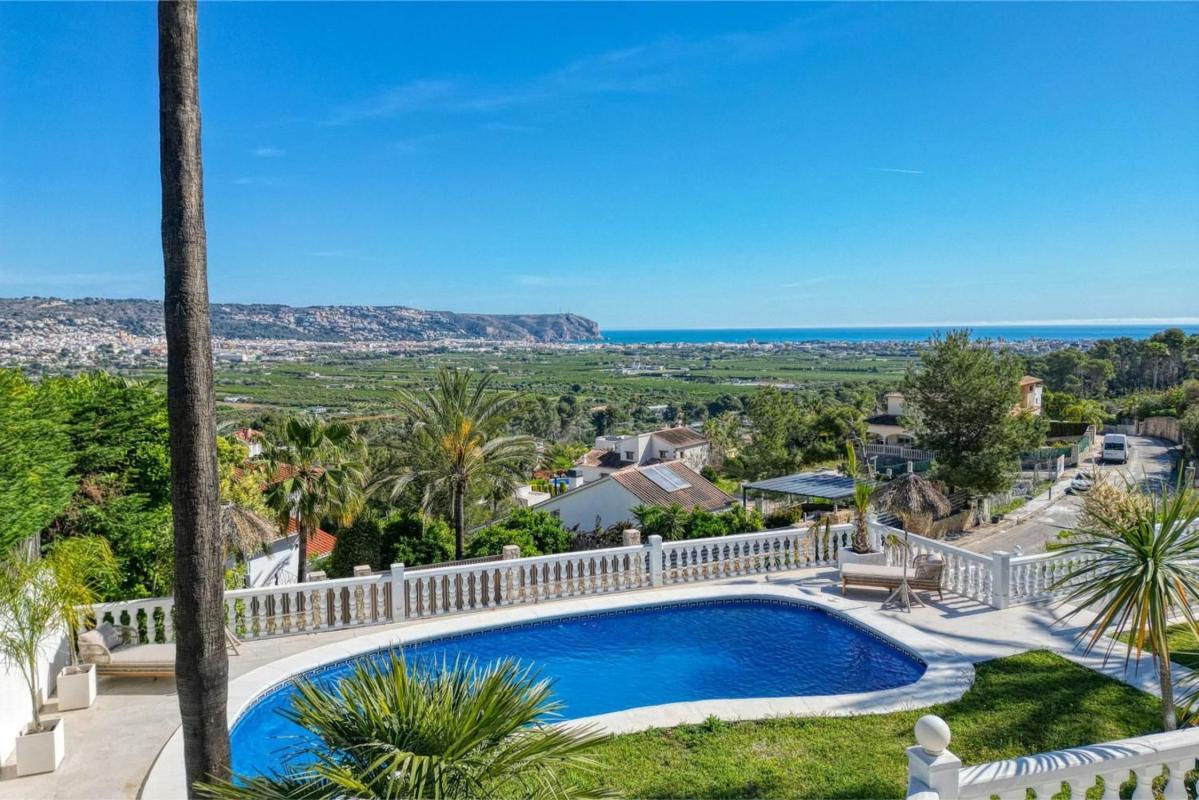 Properties for sale and rent in Spain photo 4