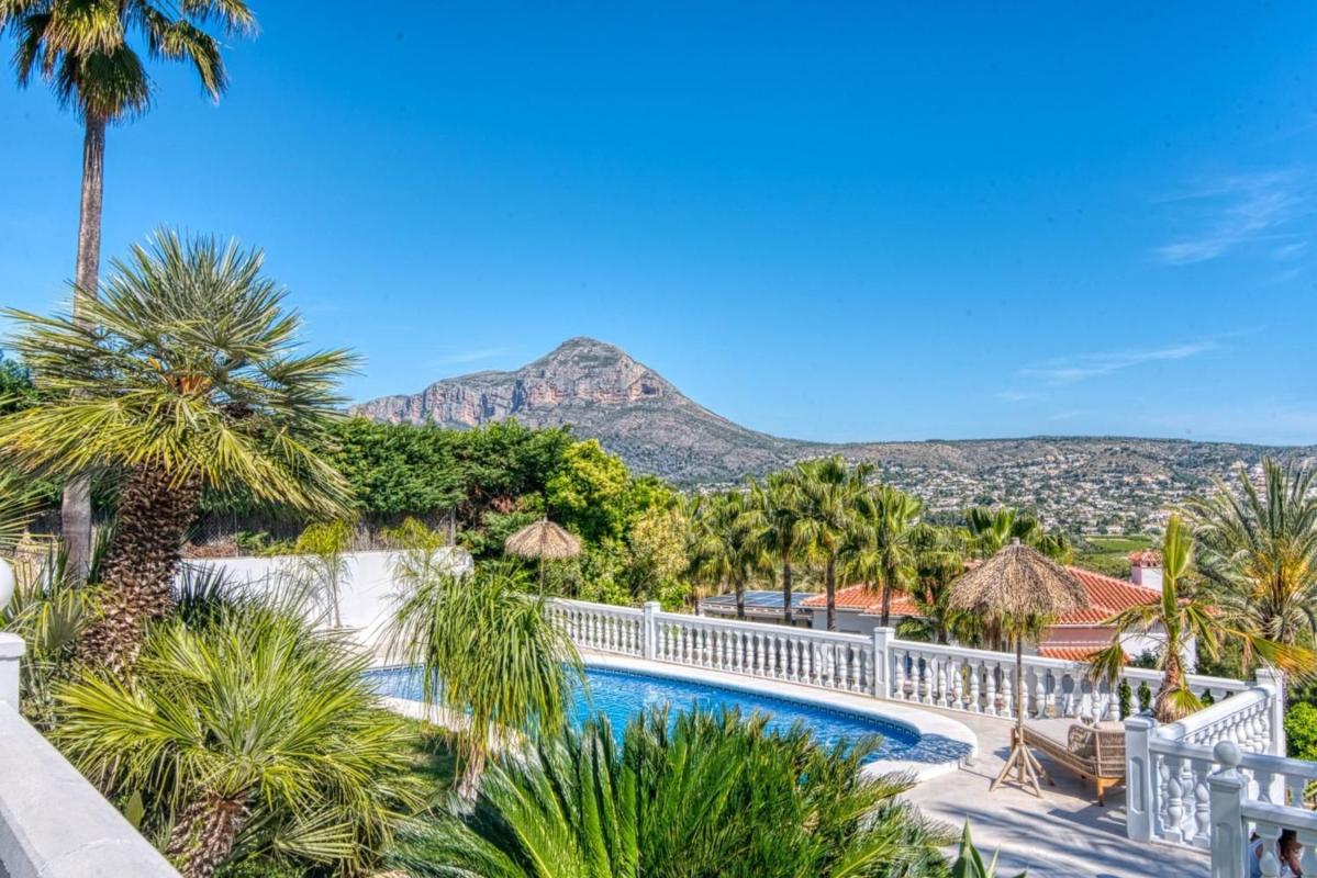 Properties for sale and rent in Spain photo 5