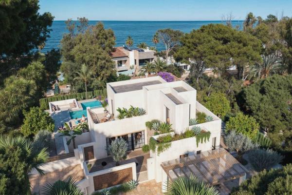 Chalet independiente en venta en Casa o chalet en Les Rotes/Las Rotas, Denia, Denia
 photo 1