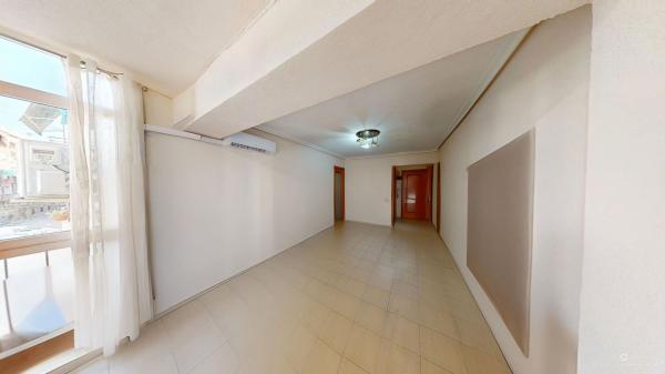 Venta de piso en Piso en Cox De, Carolinas Altas, Alicante / Alacant, Alicante / Alacant
thumbnail 2