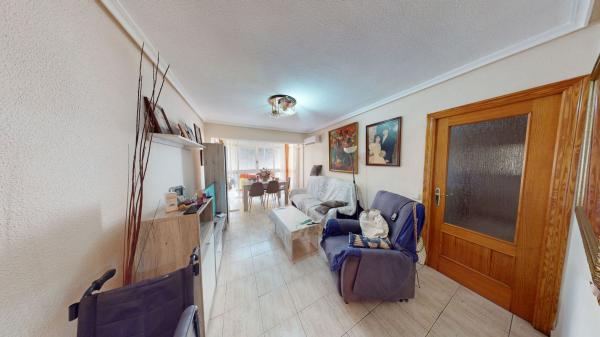 Venta de piso en Piso en Cox De, Carolinas Altas, Alicante / Alacant, Alicante / Alacant
thumbnail 3