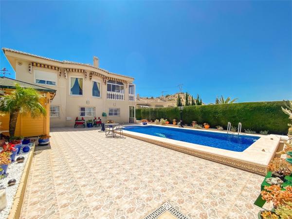 Casa o chalet independiente en Calle Rubi, Benimar, Rojales thumbnail 1