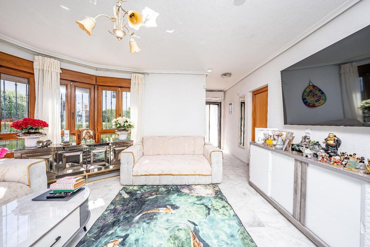 Properties for sale and rent in Spain photo 5