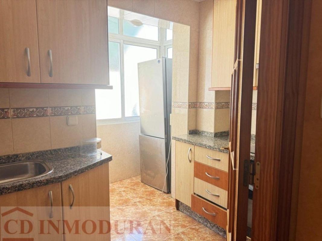 Venta de duplex en Dúplex en Calle Sierra Maigmó, Virgen del Remedio - Parque lo Morant, Alicante / Alacant, Alicante / Alacant photo 2