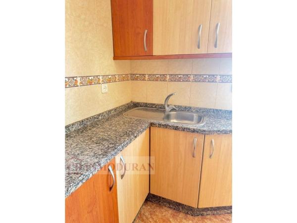 Duplex en venta en Dúplex en Calle Sierra Maigmó, Virgen del Remedio - Parque lo Morant, Alicante / Alacant, Alicante / Alacant photo 4