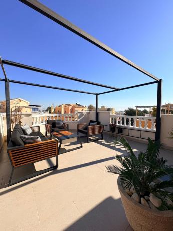 Duplex en venta en Dúplex en Calle Alcázar de Segovia, Lomas de Don Juan, Orihuela, Orihuela photo 1