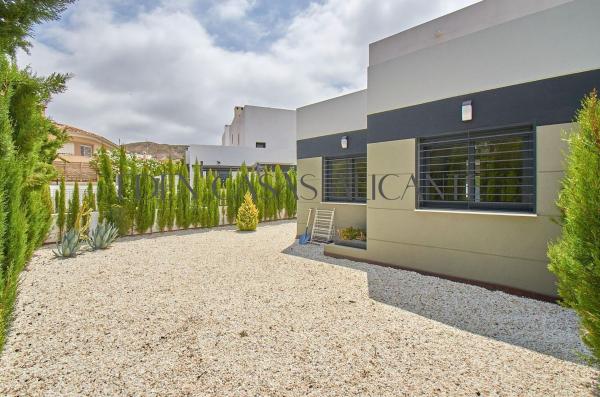 Chalet adosado en Partida Garroferal, Busot photo 4