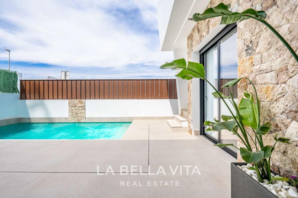 Obra nueva villa en Roldán en Torre-Pacheco (Revista) photo 1