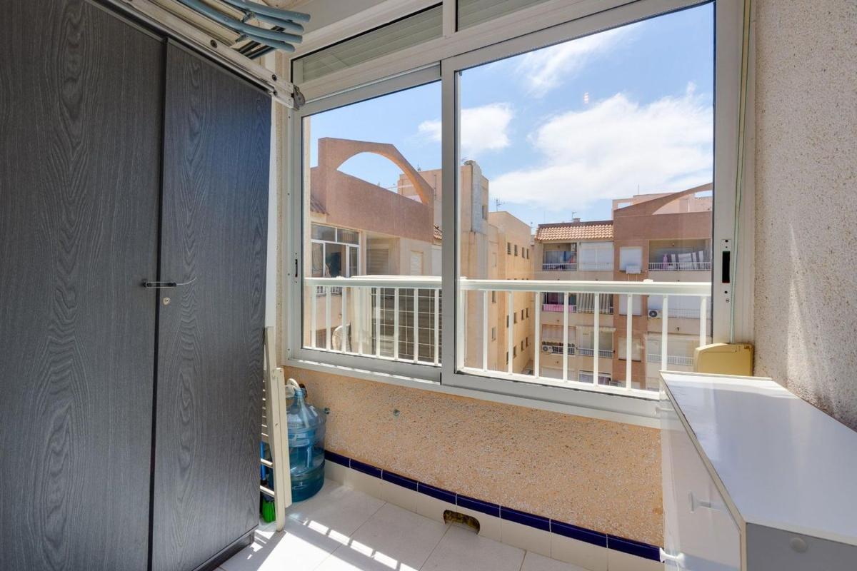 Venta de ático en  Ático en Calle la Sal, 25, Avenida Habaneras - Curva de Palangre, Torrevieja, Torrevieja photo 2