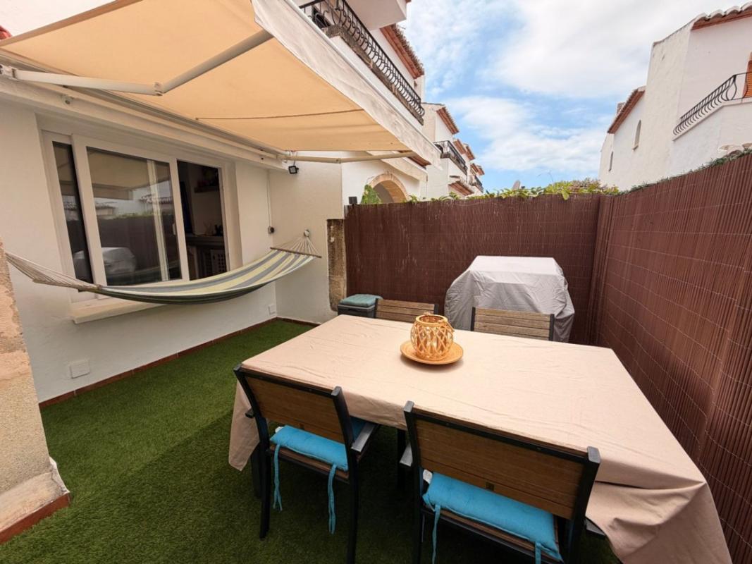 Properties for sale and rent in Spain photo 3