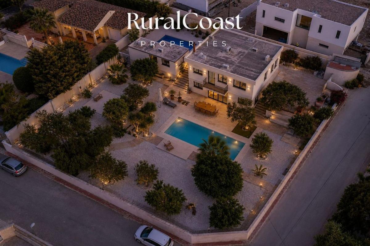 Properties for sale and rent in Spain photo 3