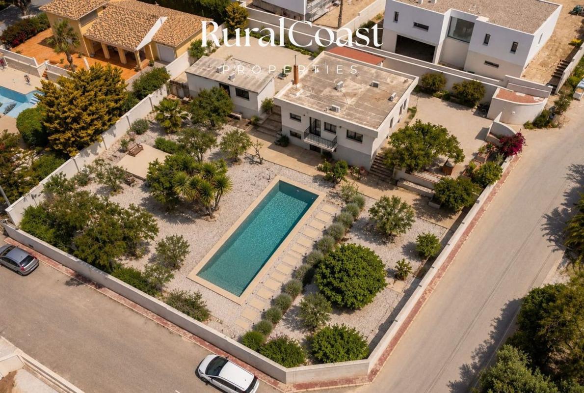 Properties for sale and rent in Spain photo 4