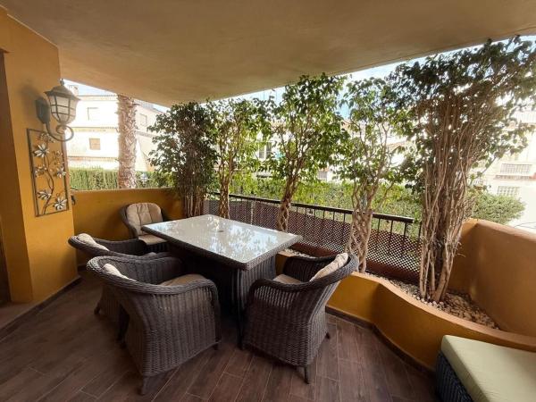 Sale of flat in Piso en Calle Mar Gruesa, 7, Punta Prima, Torrevieja, Torrevieja
thumbnail 1