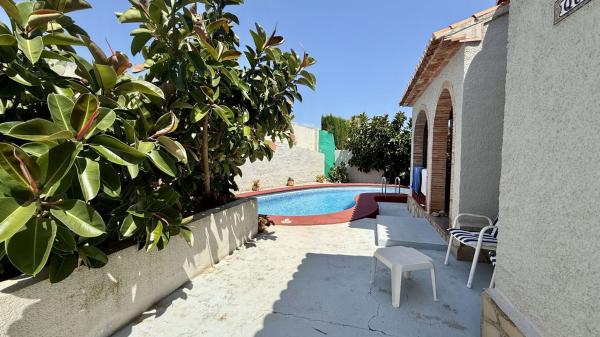 Chalet independiente en venta en Casa o chalet en Monte Solana, Pedreguer, Pedreguer
thumbnail 1