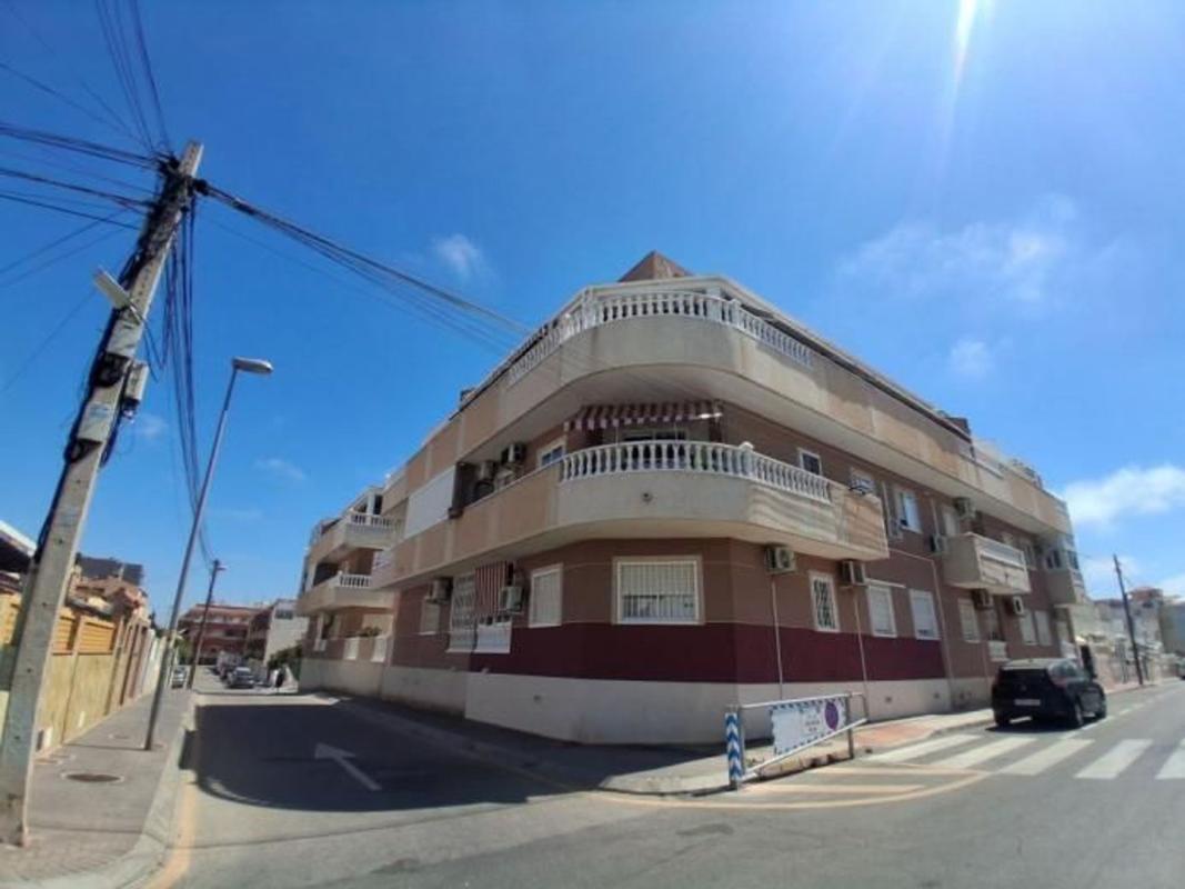 Venta de piso en Piso en Calle Virgen del Mar, Nueva Torrevieja, Torrevieja, Torrevieja
 photo 2