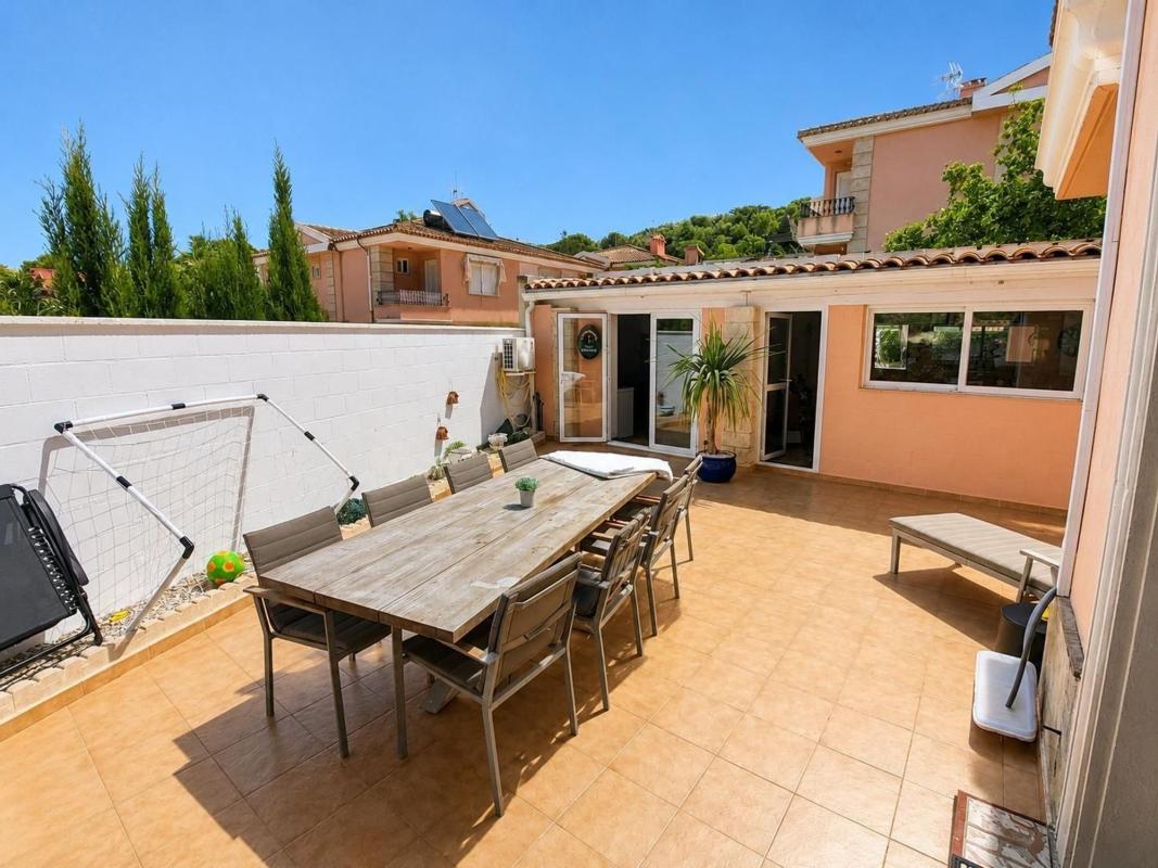 Propiedades en venta y alquiler en España photo 2