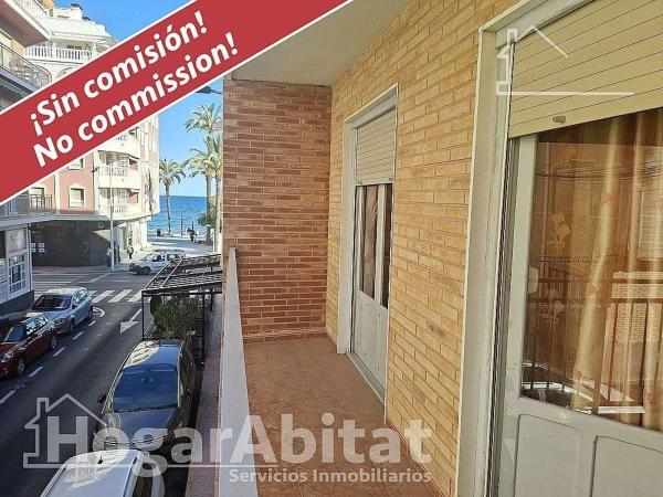 Venta de piso en Piso en Calle Almudena, Las Piscinas Naturales, Torrevieja, Torrevieja
photo 1