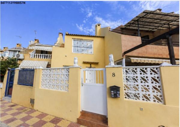 Chalet pareado en Duero, 8, Zona los Frutales, Torrevieja photo