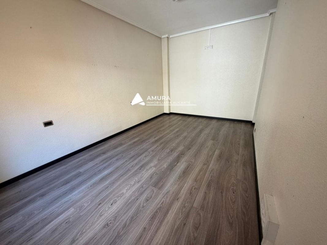 Venta de piso en Piso en Calle Sergent Navarro, Novelda, Novelda
photo 3