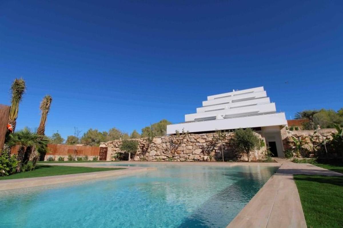 Продажа квартиры на Piso en Calle Peña del Águila, Las Colinas Golf, Orihuela, Ориуэла
photo 3