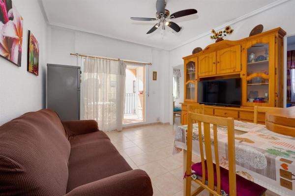 Chalet independiente en venta en Casa o chalet en La Veleta, Torrevieja, Torrevieja
 photo 4