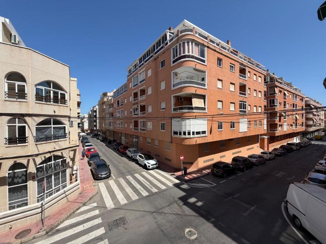 Продажа квартиры на Piso en Calle Galeón, Avenida Habaneras - Curva de Palangre, Torrevieja, Торревьеха
photo 1