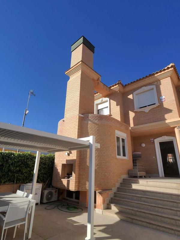 Properties for sale and rent in Spain photo 1