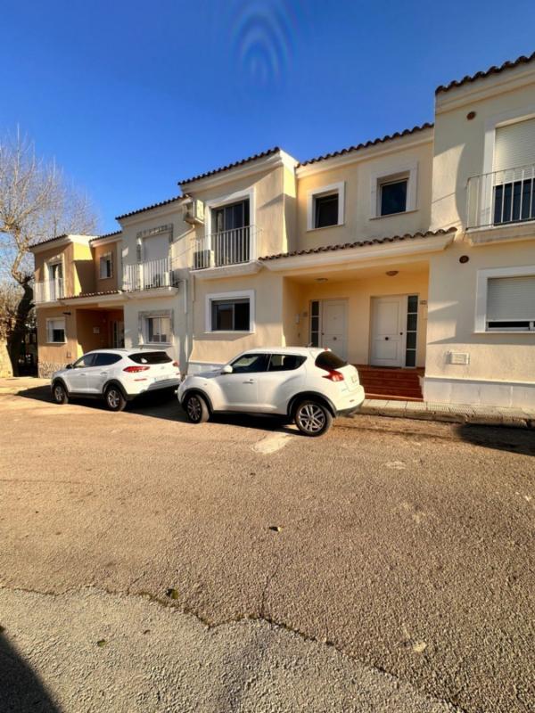 Properties for sale and rent in Spain photo 1