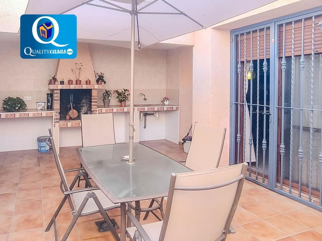 Sprzedaż niezależnego domku jednorodzinnego w Casa o chalet en Ciudad de Asís - Font-Calent - El Bacarot, Alicante / Alacant, Alicante / Alacant photo 1