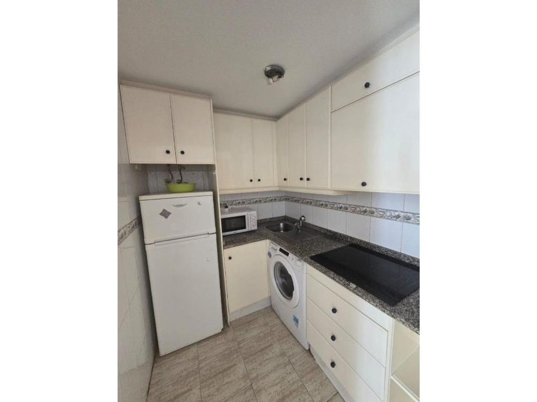 Venta de piso en Piso en Calle Bergantin, 51, Avenida Habaneras - Curva de Palangre, Torrevieja, Torrevieja
 photo 4
