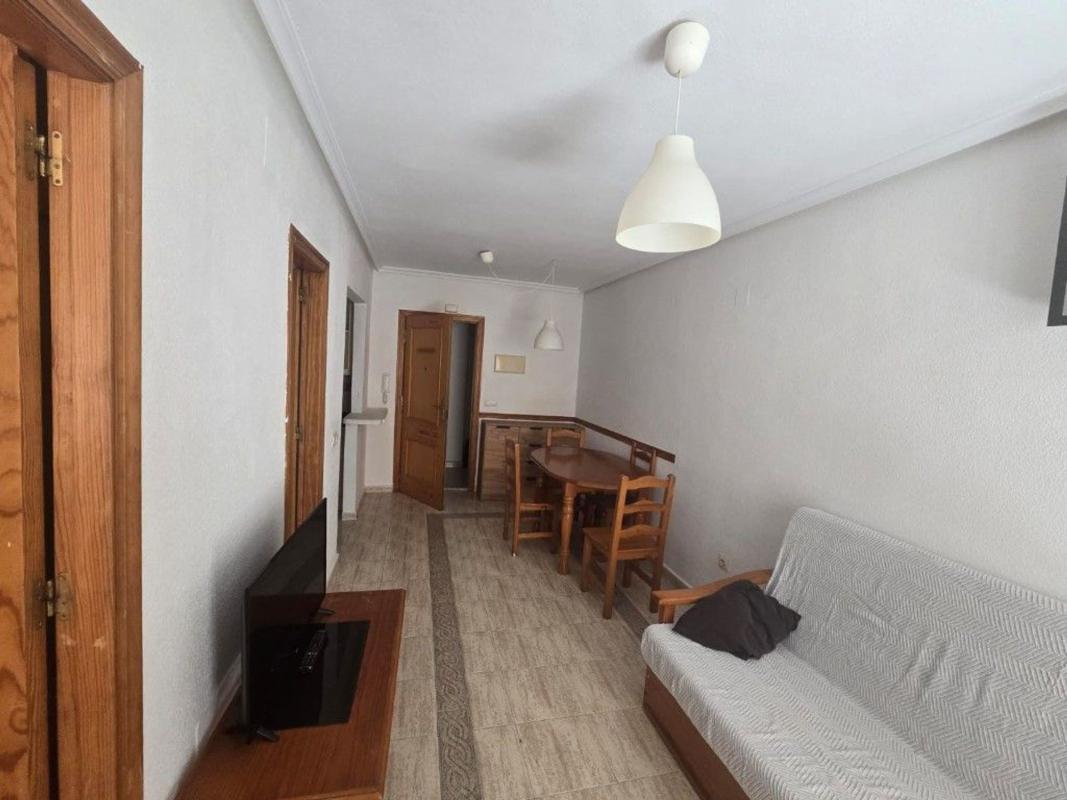 Venta de piso en Piso en Calle Bergantin, 51, Avenida Habaneras - Curva de Palangre, Torrevieja, Torrevieja
 photo 5