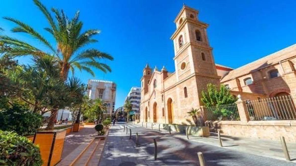 Venta de piso en Piso en Calle del Tomillo s/n, El Molino, Torrevieja, Torrevieja
photo 3