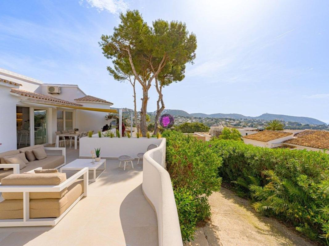 Properties for sale and rent in Spain photo 3