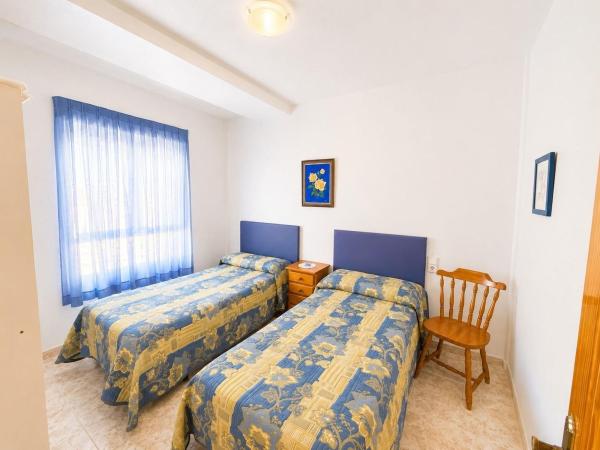 Venta de piso en Piso en Calle Caballero de Rodas, 120, Las Piscinas Naturales, Torrevieja, Torrevieja
 photo 4